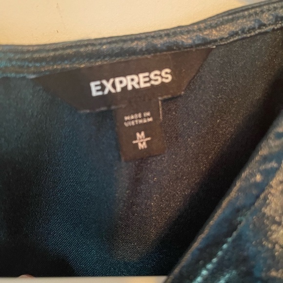 Express women’s angled tank top - Picture 3 of 5